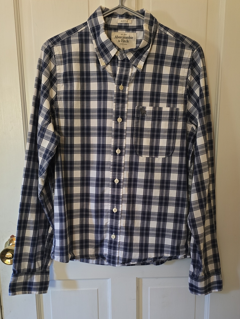 Abercrombie & Fitch Navy and White Plaid Button-Down Shirt Size M